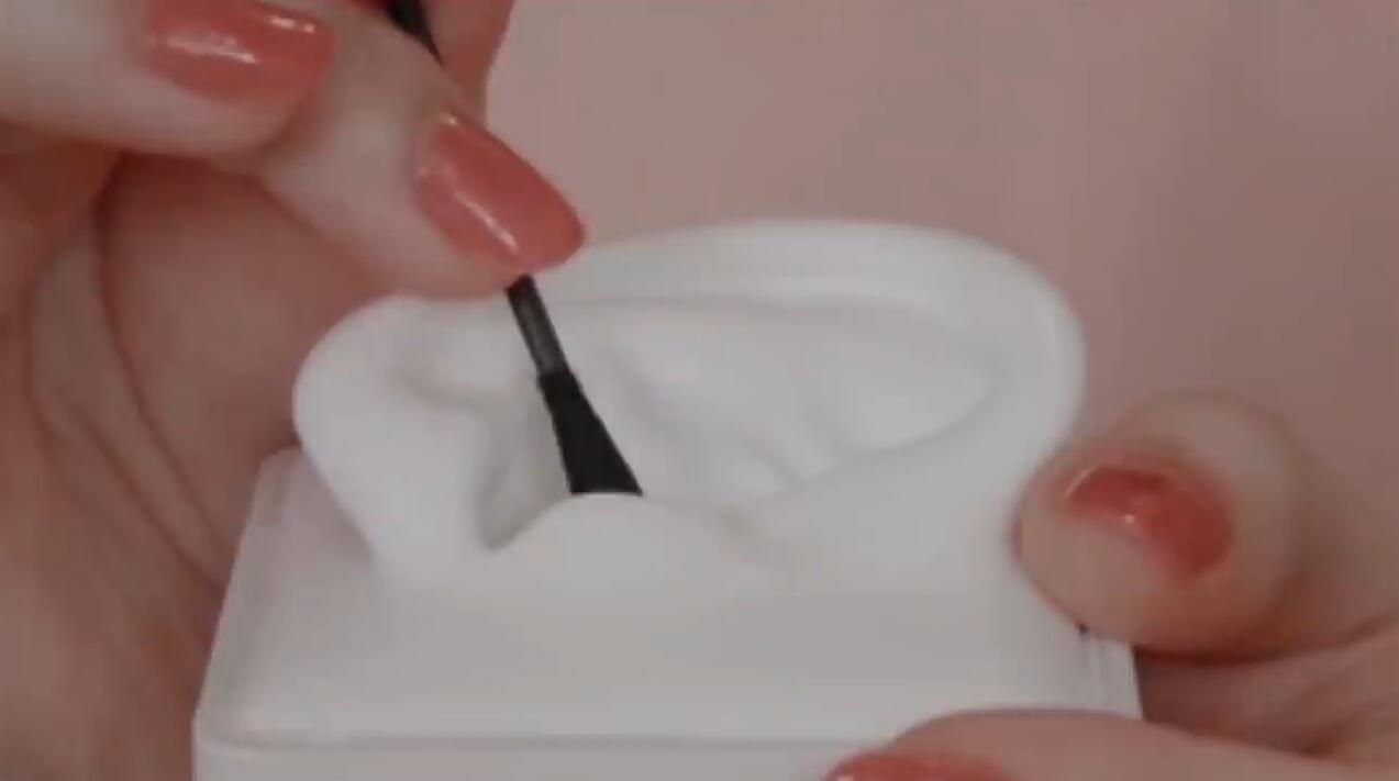 用6种棉棒插入你的耳道 掏耳Olive ASMR插图 用6种棉棒插入你的耳道 掏耳Olive ASMR插图