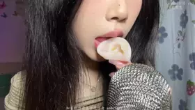 付费视频-青蛙猪爱睡觉_黏糊糊的蜂蜜舔舐爱发电