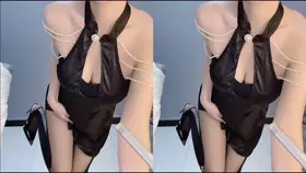 付费视频-桃七妹儿_桃桃奶冻咩_白色的液体从嘴巴流了出来