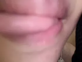 61舔嘴唇T屏.mp4-助眠音声网